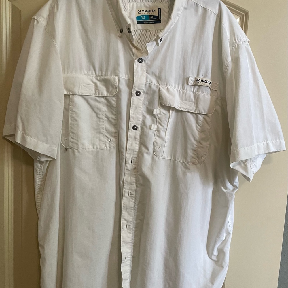 MAGELLAN OUTDOORS 2XL MEN’S RELAXED FIT FISH GEAR SHIRT